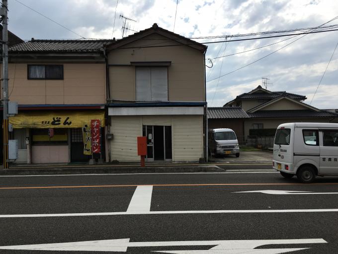 空き店舗情報バンクNO.11の店舗を正面から見た写真