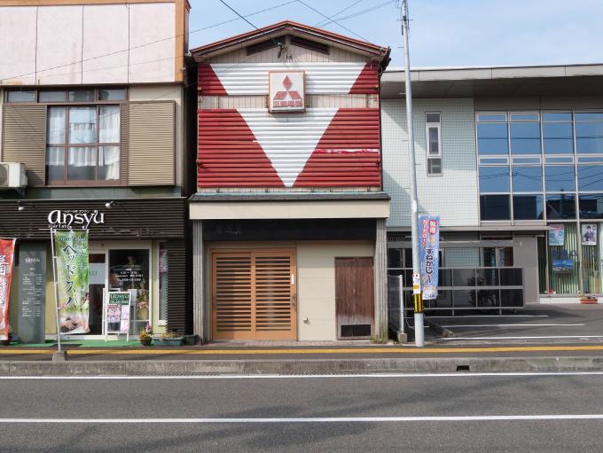空き店舗情報バンクNO.8の店舗を正面から見た写真