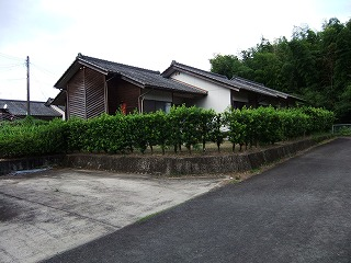 市場団地の家を横から見た外観画像