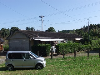 東谷北団地の家を横から見た外観写真