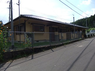 柿之木団地の家を前から見た外観画像