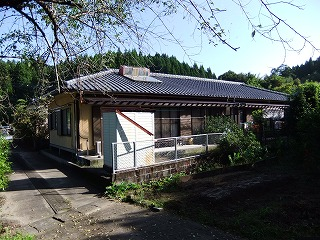 永尾東団地の家を横から見た外観写真