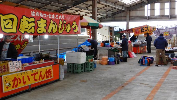 会場に並んだ露店の写真