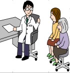 高齢の女性と付き添いの家族が医師に話を聞いているイラスト
