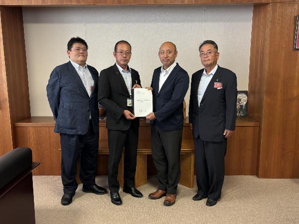 九州防衛局へ要望書を提出