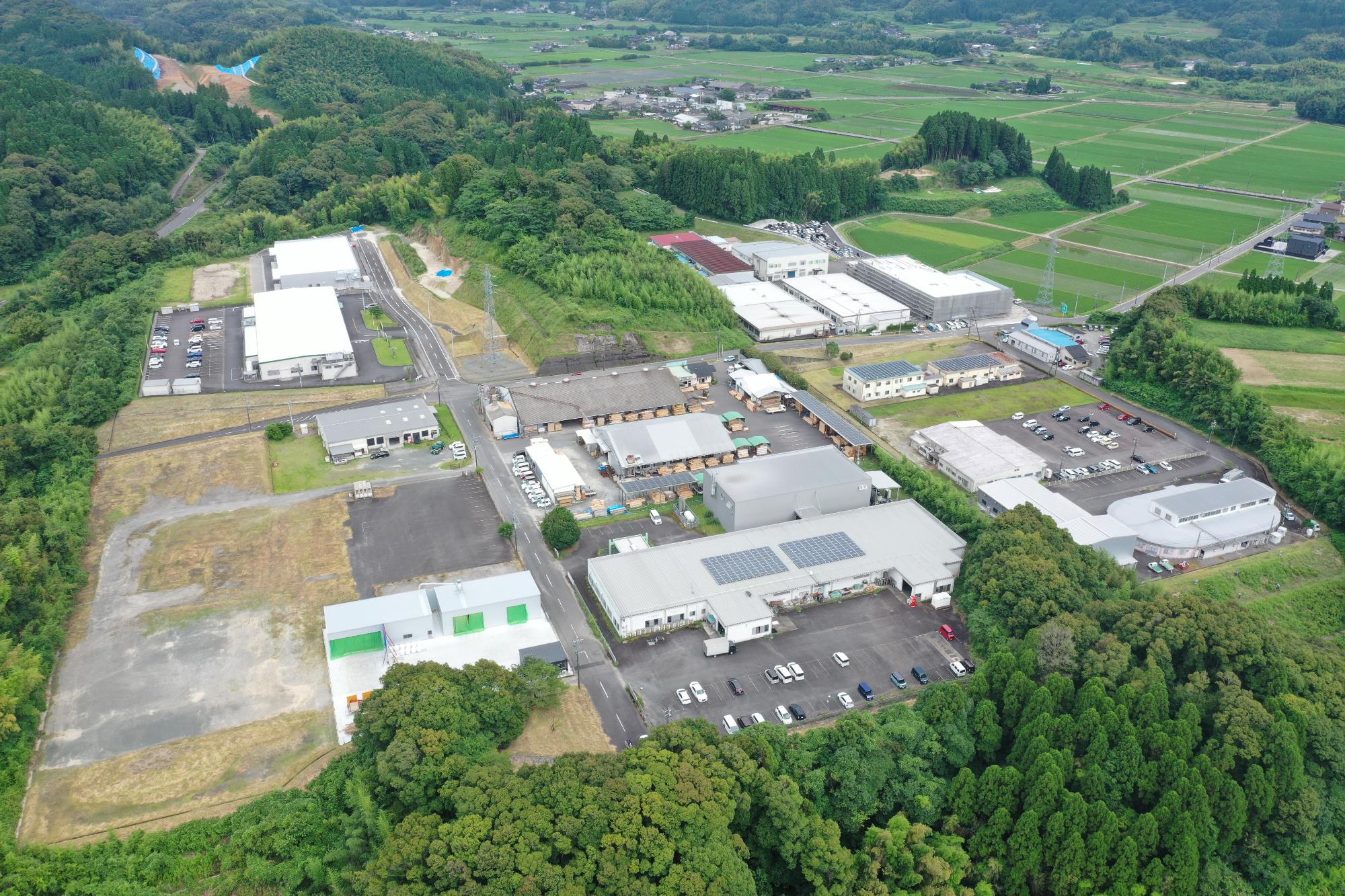 倉内工業団地を上空から撮影した写真