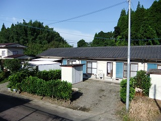 正香団地の家を横から見た外観写真