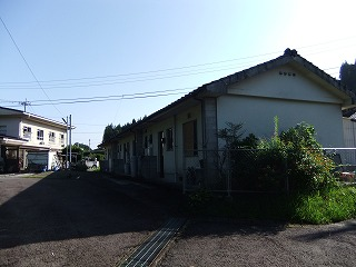 正香団地の家を横から見た外観写真